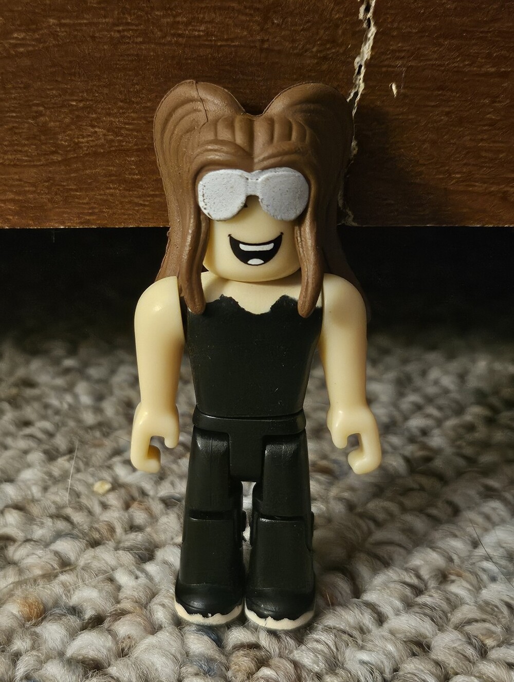Jazwares Roblox Girl With Brown Hair And Black Outfit Figure